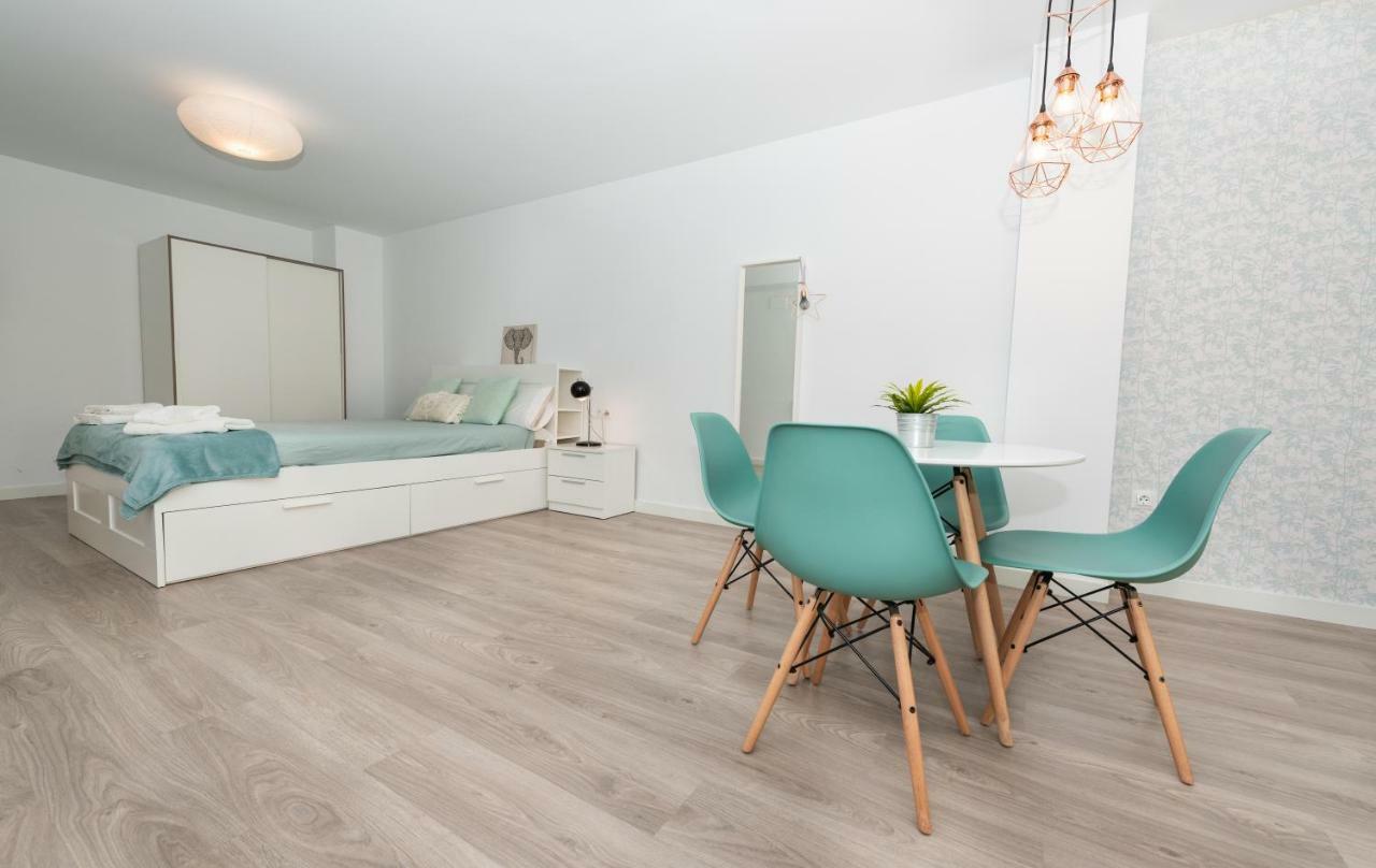Fantasticos Lofts Malagueta Apartment Малага Екстериор снимка